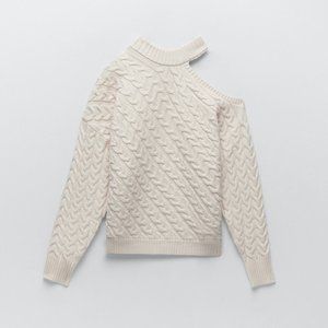 Zara Cable Knit Sweater With Cut-Out Detail in Ecru Size Small